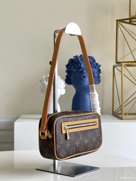 WIS LOUIS VUITTON CITE 1004